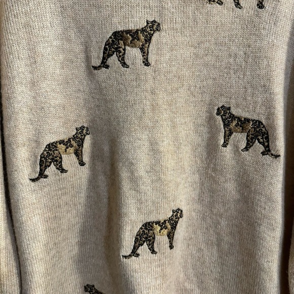 Chico's Cashmere-Blend Embroidered Cheetah Sweater Size Medium - Picture 7 of 10